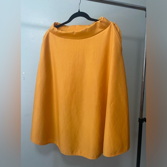 Skirt mid-lenght mustard color NWOT - Picture 9 of 16